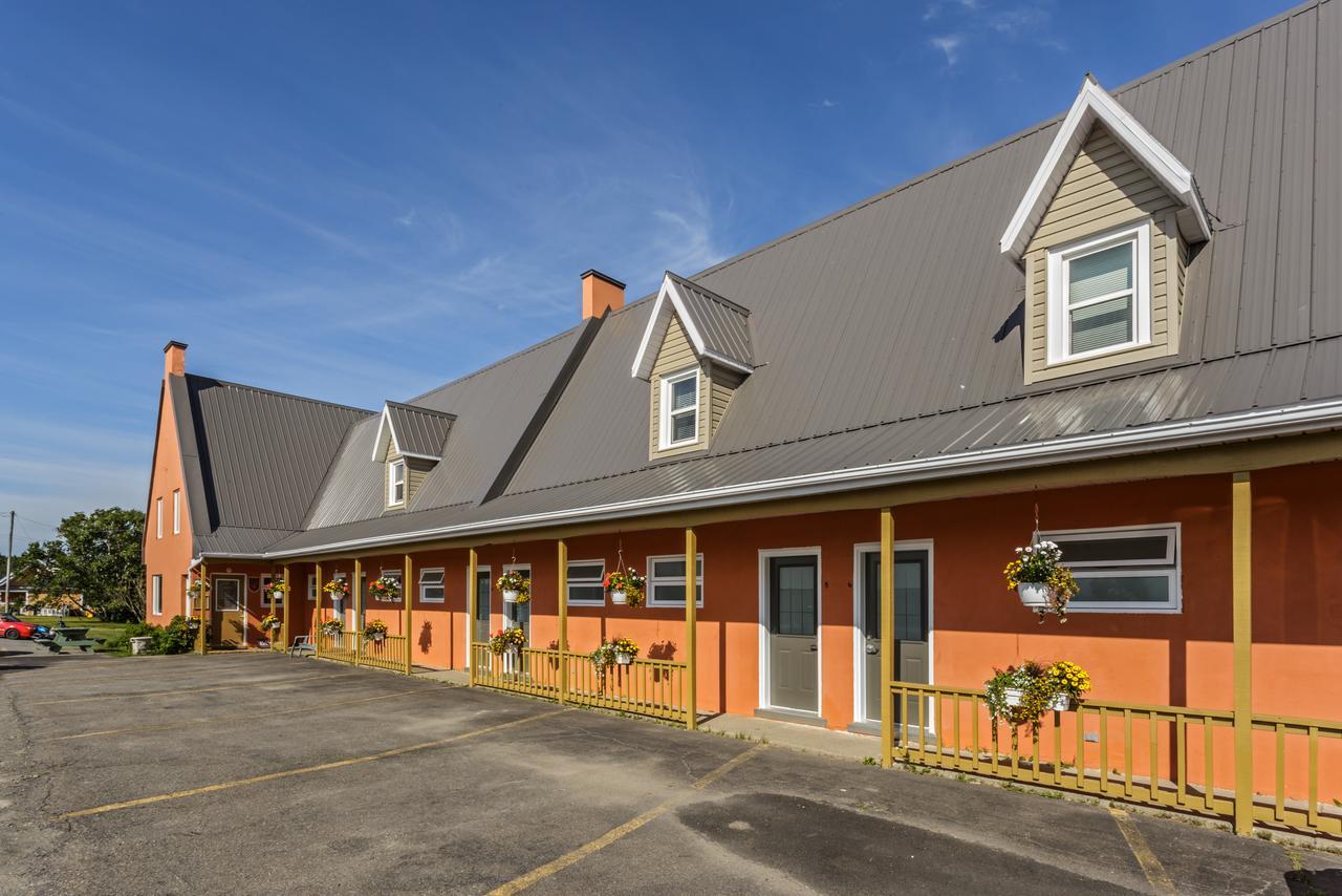 Auberge De L'Anse Rivière-du-Loup エクステリア 写真